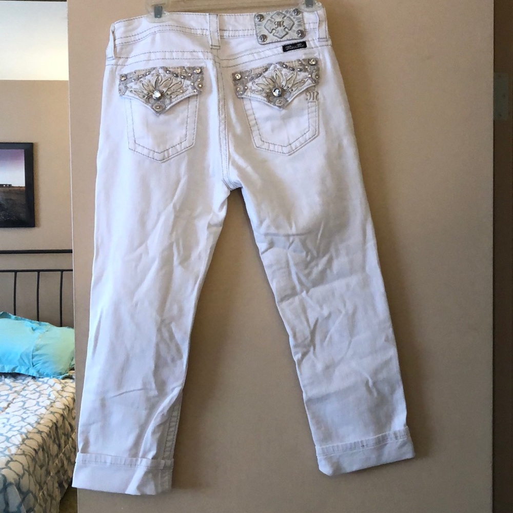 Miss Me boyfriend capris size 26